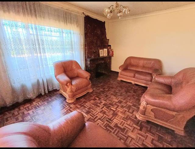 4 BEDROOM HOUSE FOR SALE IN LAUDIUM